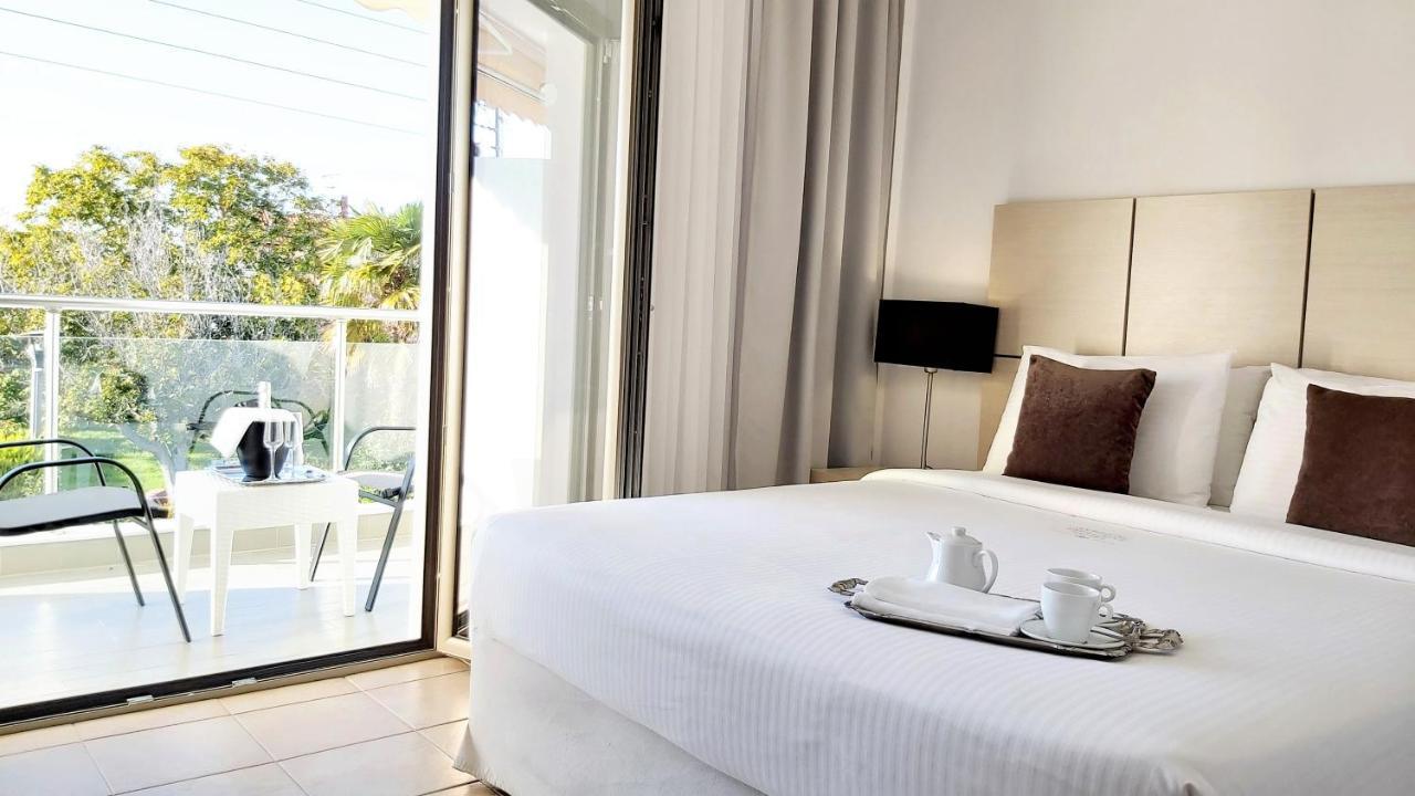 Akrogiali Exclusive Hotel (Adults Only) Políhrono Kültér fotó